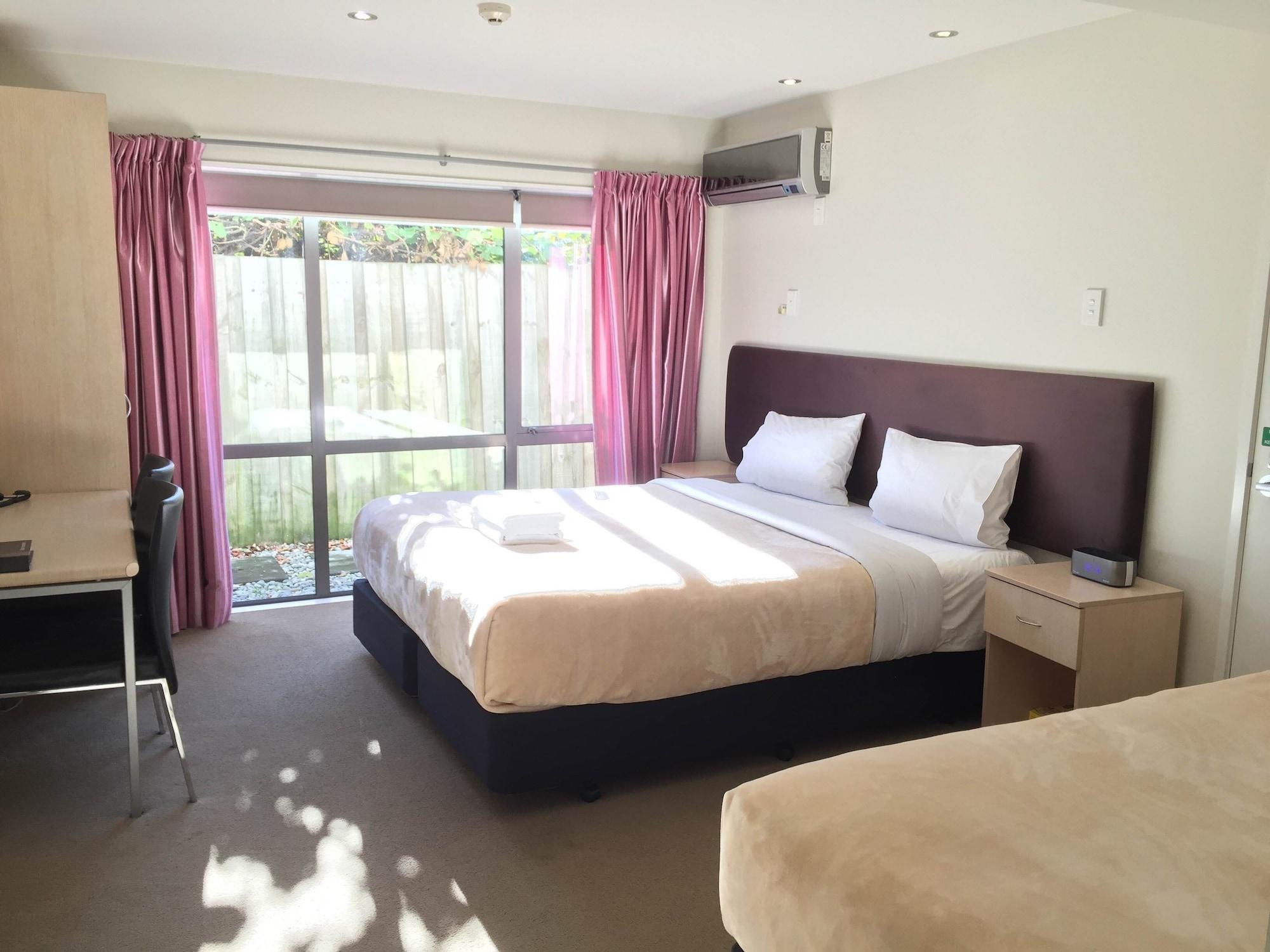 Alpha Motel Christchurch Bagian luar foto