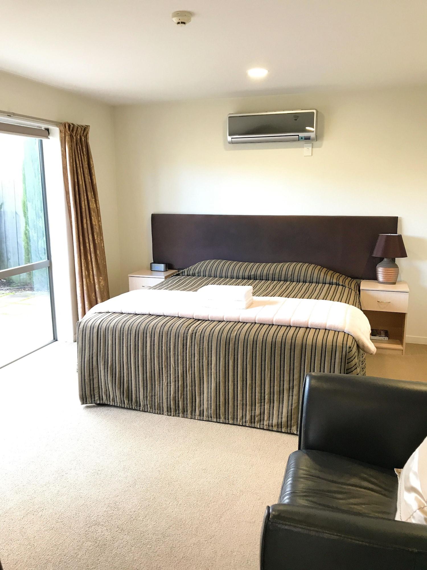Alpha Motel Christchurch Bagian luar foto