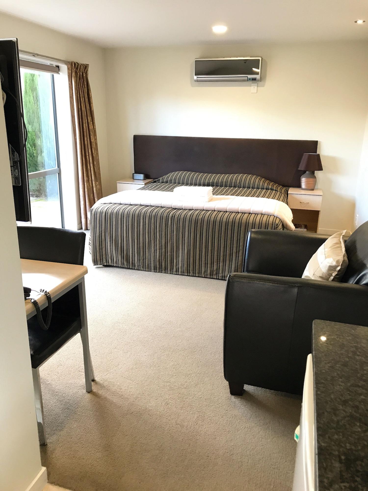 Alpha Motel Christchurch Bagian luar foto