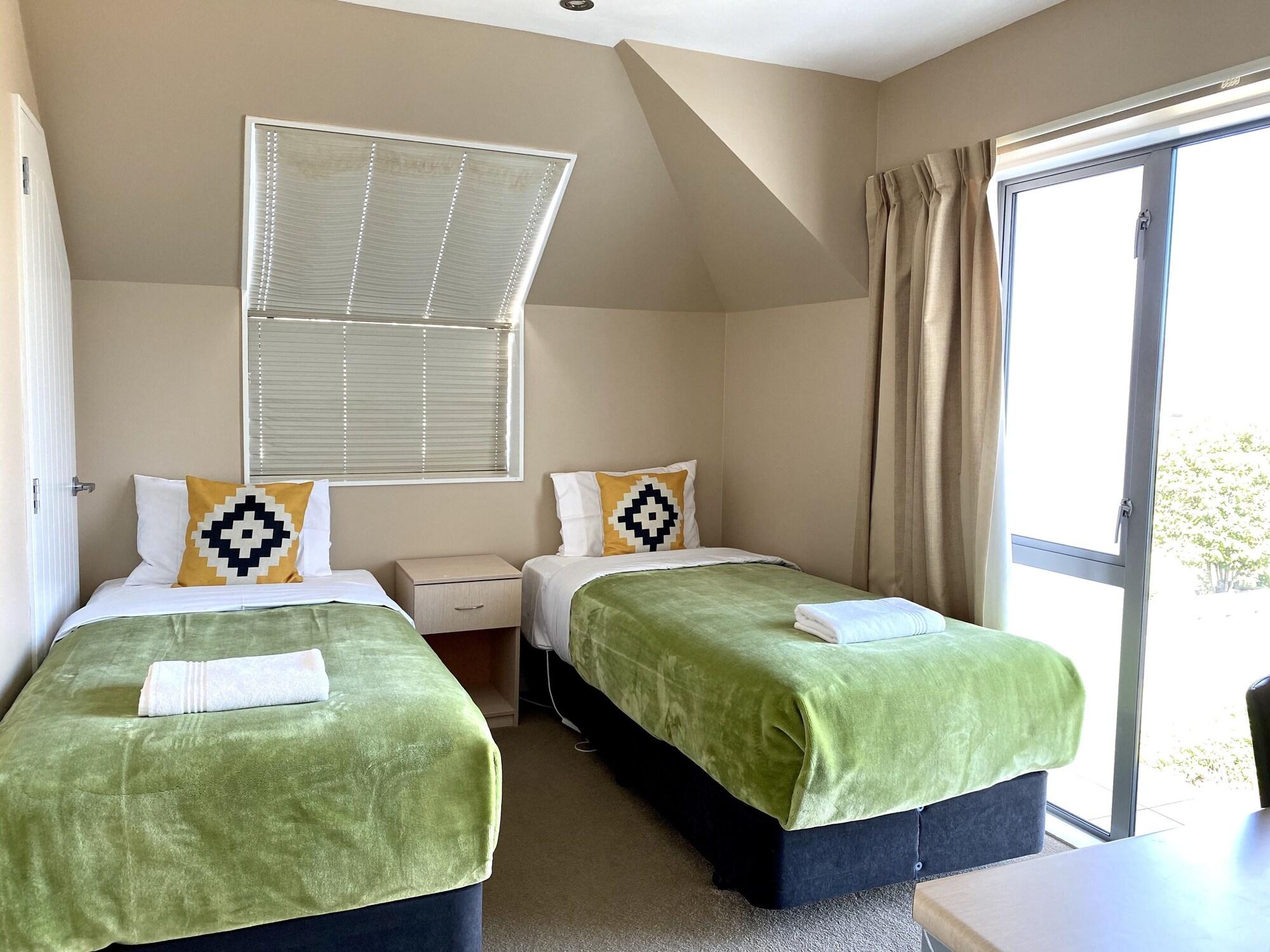 Alpha Motel Christchurch Bagian luar foto