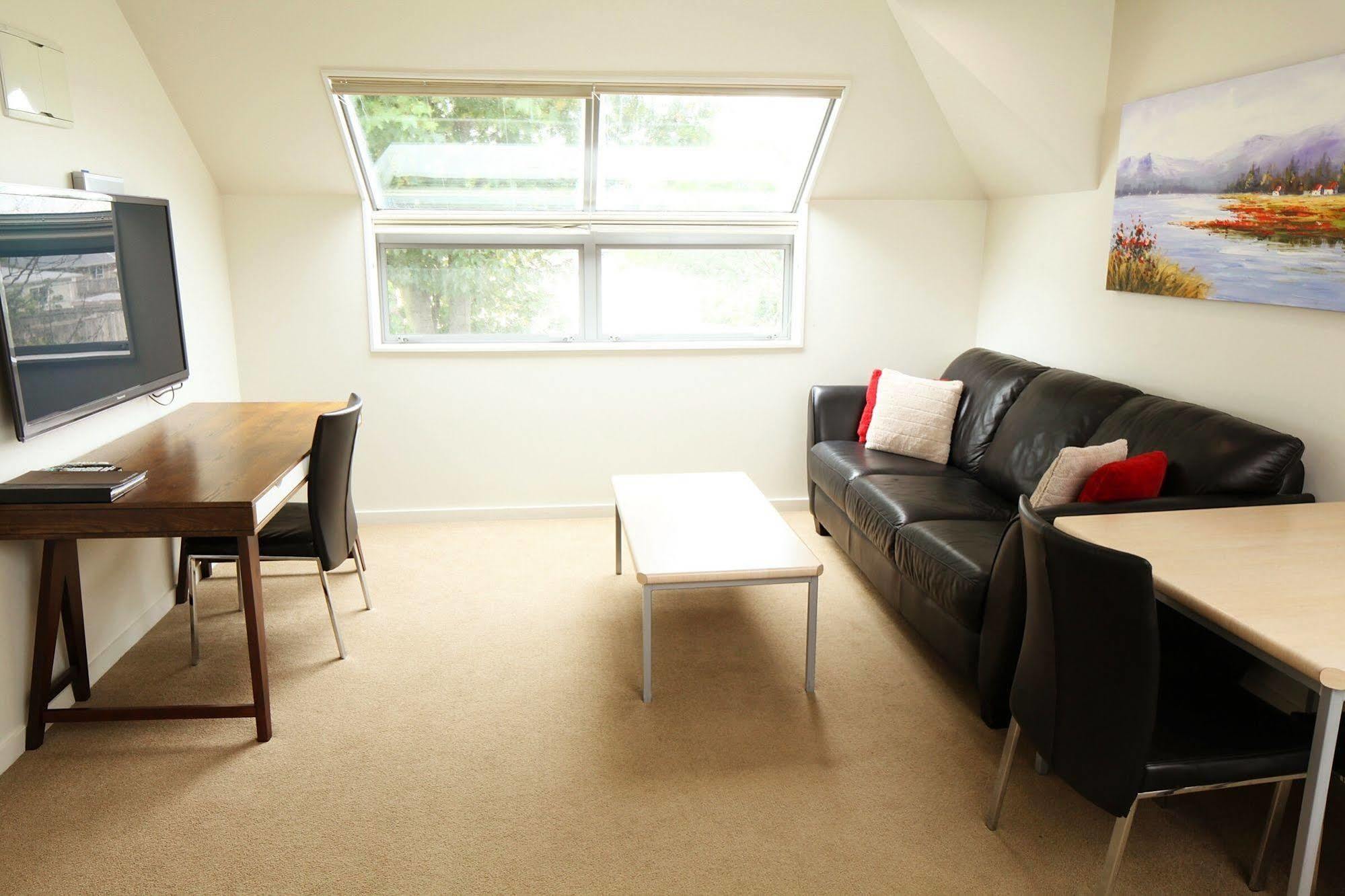 Alpha Motel Christchurch Bagian luar foto