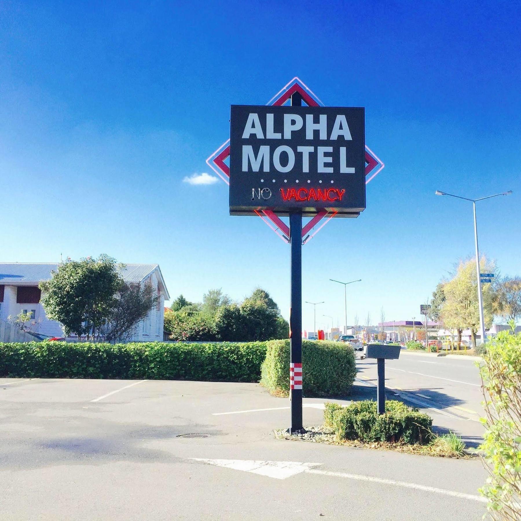 Alpha Motel Christchurch Bagian luar foto