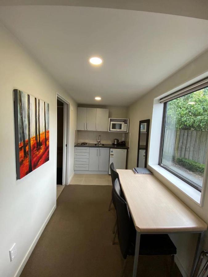 Alpha Motel Christchurch Bagian luar foto