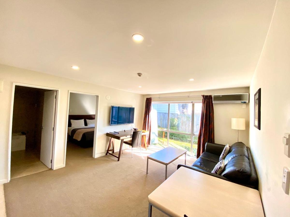 Alpha Motel Christchurch Bagian luar foto